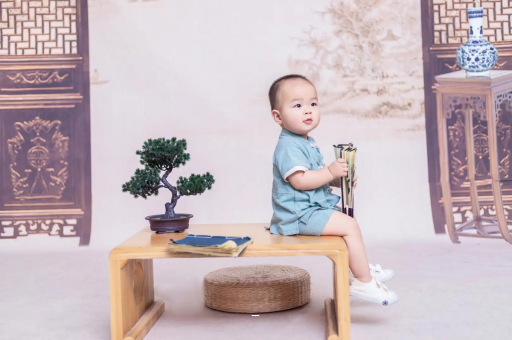 桂林蜡笔小新美伢怀孕